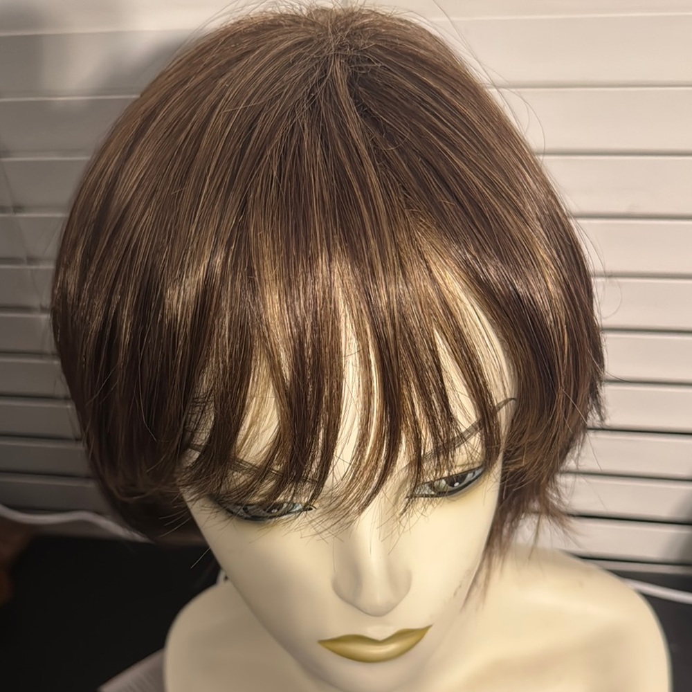 Short Brown Wig